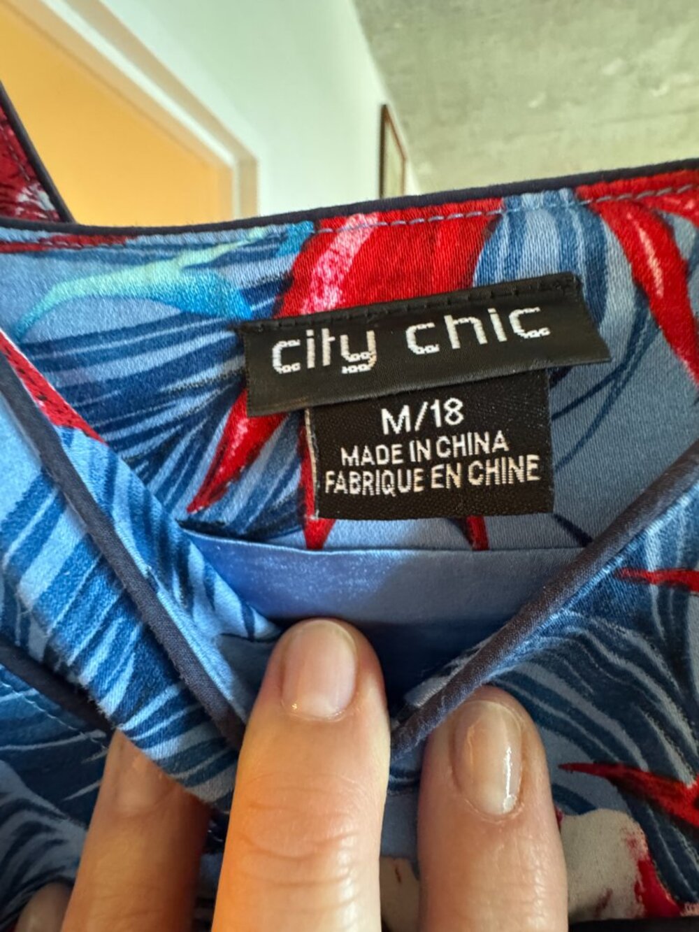 City Chic Hawaiian Tropical Print Fit & Flare Dress Size M / 18 - Picture 4 of 7